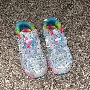 Girls colorful New Balance sneaker